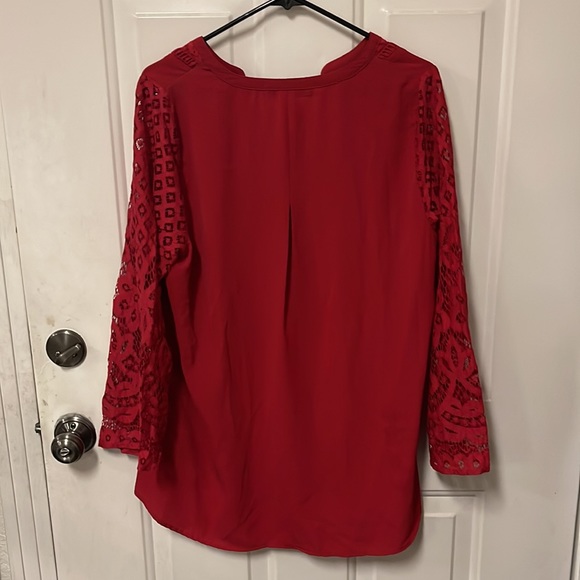 Top - Picture 2 of 3